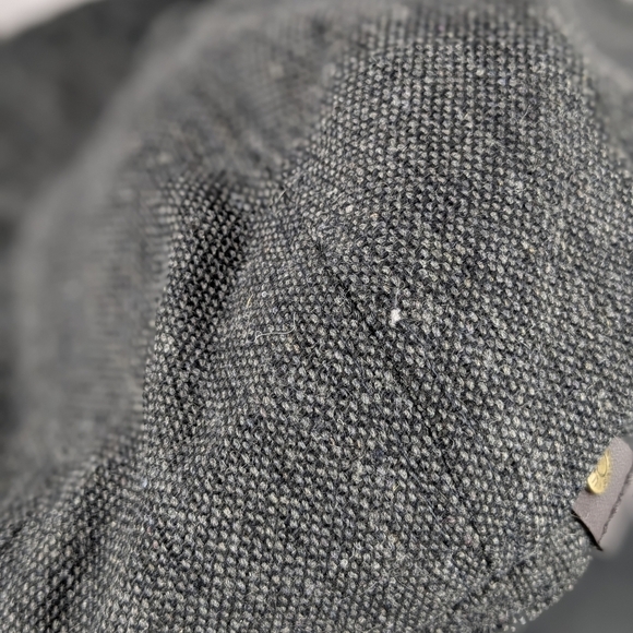 New dark gray / black newsboy cap, lined, elastic back - Picture 7 of 11